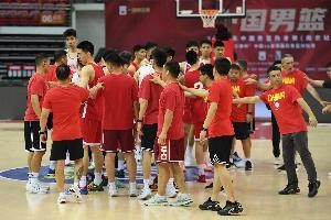 leyu-媒体人：中国男篮只要正常发挥 大概率战胜新西兰 挺进亚洲杯决赛