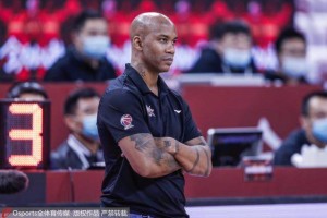 乐鱼app-最后一张季后赛门票归属存疑 三选一谁能最终胜出